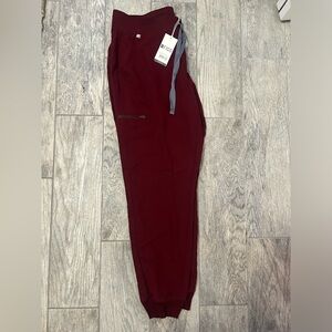 FIGS NWT Zamora Jogger Scrub Bottoms